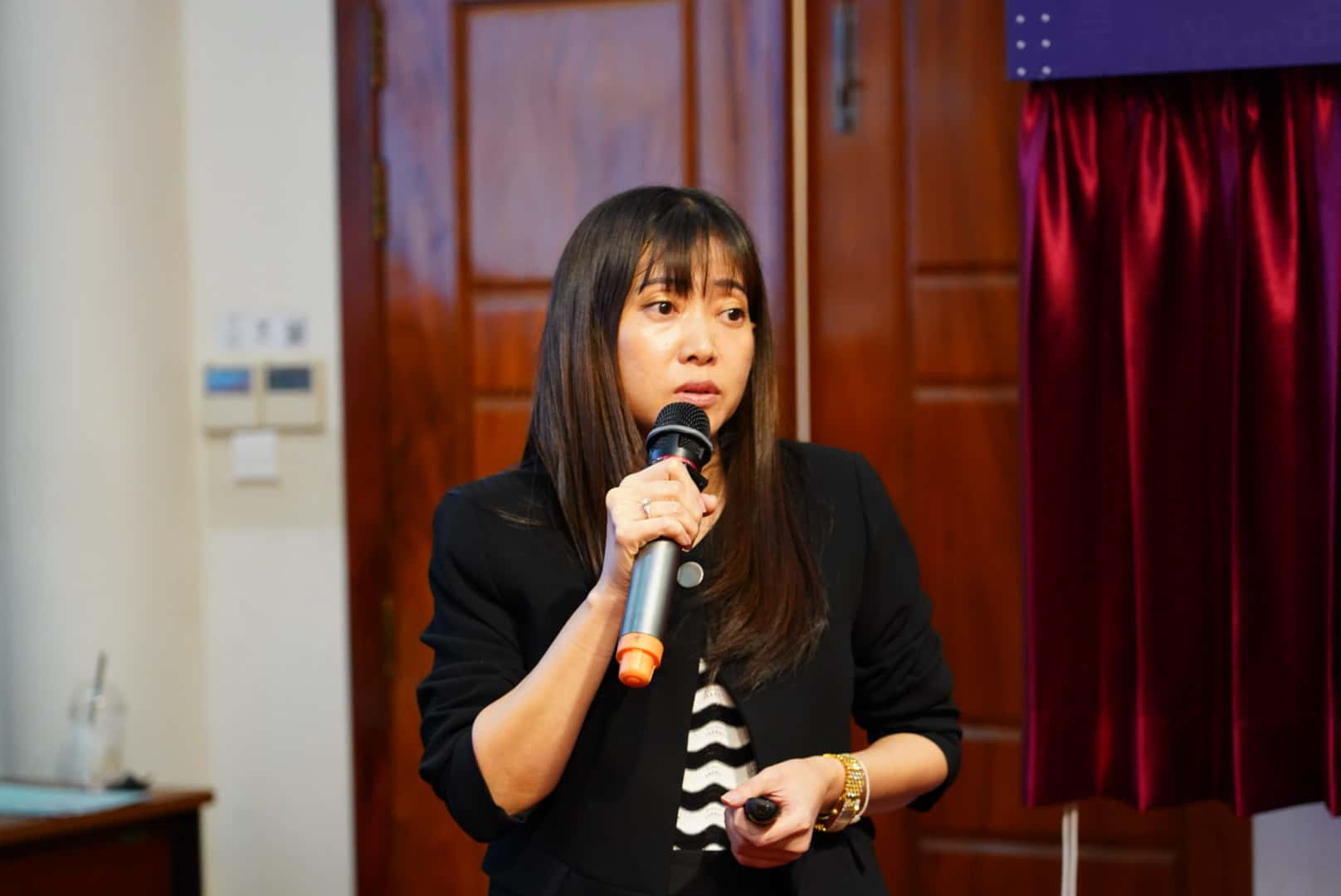 Slide Image